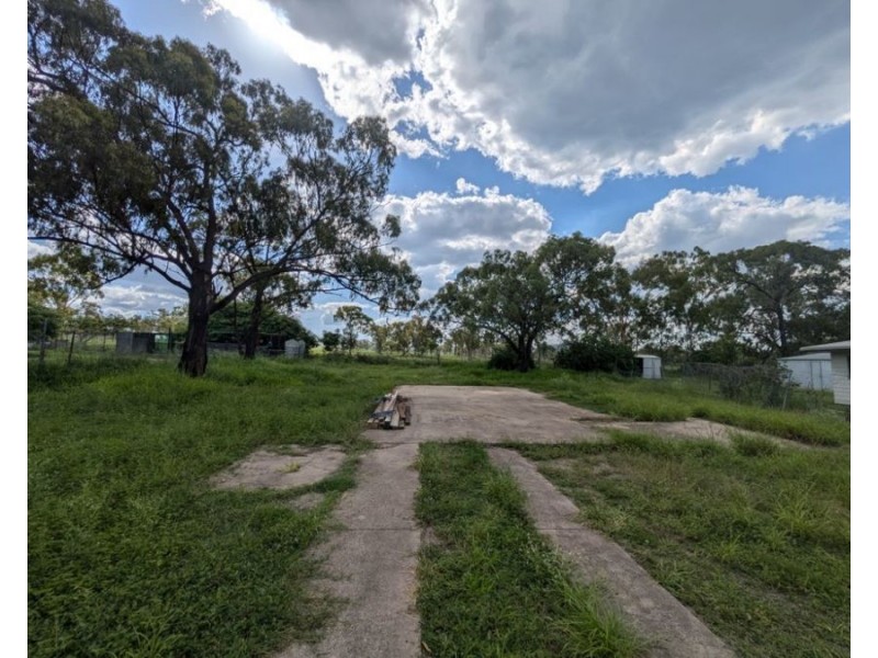 8 PARKINSON STREET, Collinsville QLD 4804