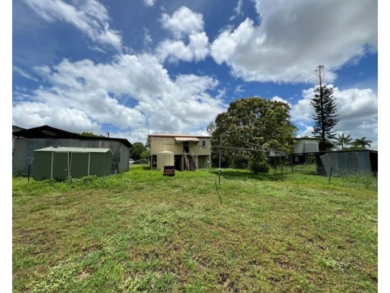34 THIRD AVENUE, Scottville QLD 4804