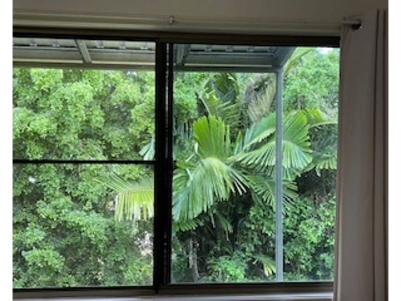 13 Balaka Street, Cannonvale QLD 4802