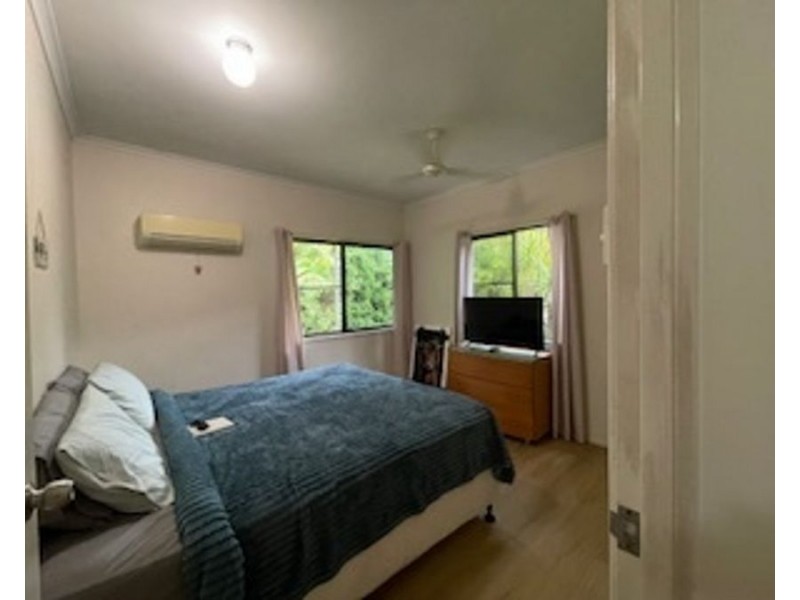 13 Balaka Street, Cannonvale QLD 4802