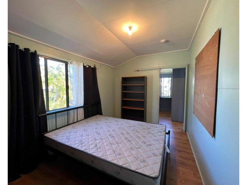 6-8 Strathmore Street, Collinsville QLD 4804