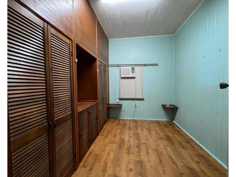 6-8 Strathmore Street, Collinsville QLD 4804