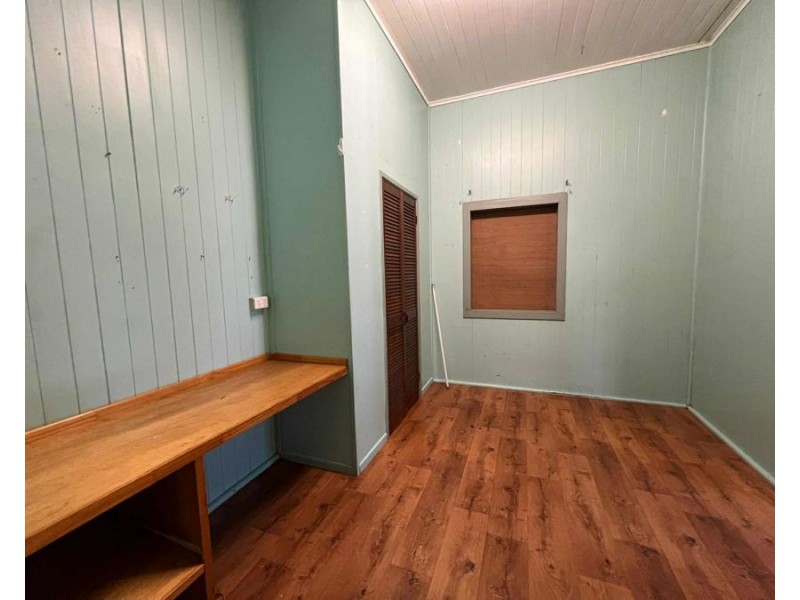 6-8 Strathmore Street, Collinsville QLD 4804