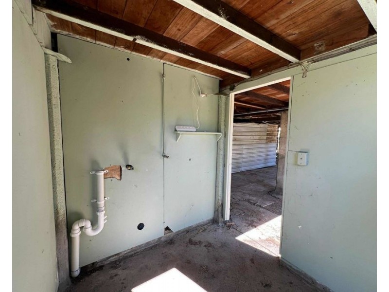 6-8 Strathmore Street, Collinsville QLD 4804