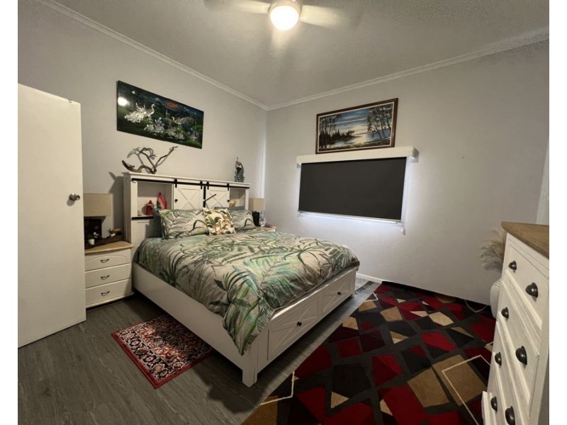 10 Toussaint Street, Collinsville QLD 4804