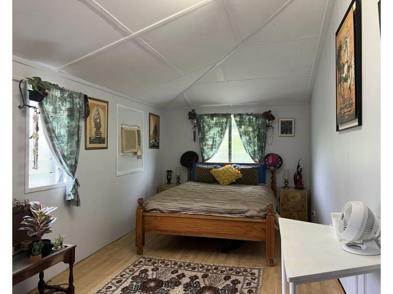 10 Toussaint Street, Collinsville QLD 4804