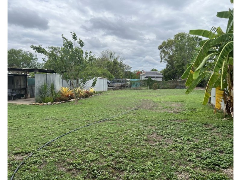 10 Toussaint Street, Collinsville QLD 4804