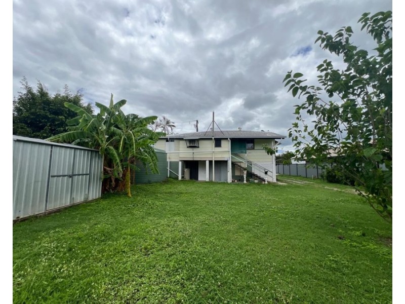 10 Toussaint Street, Collinsville QLD 4804