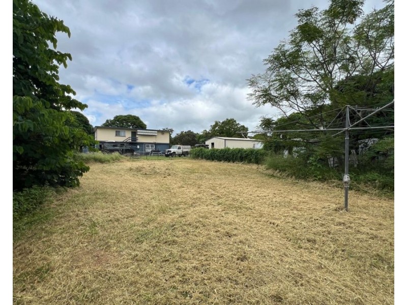 19 Strathmore Street, Collinsville QLD 4804