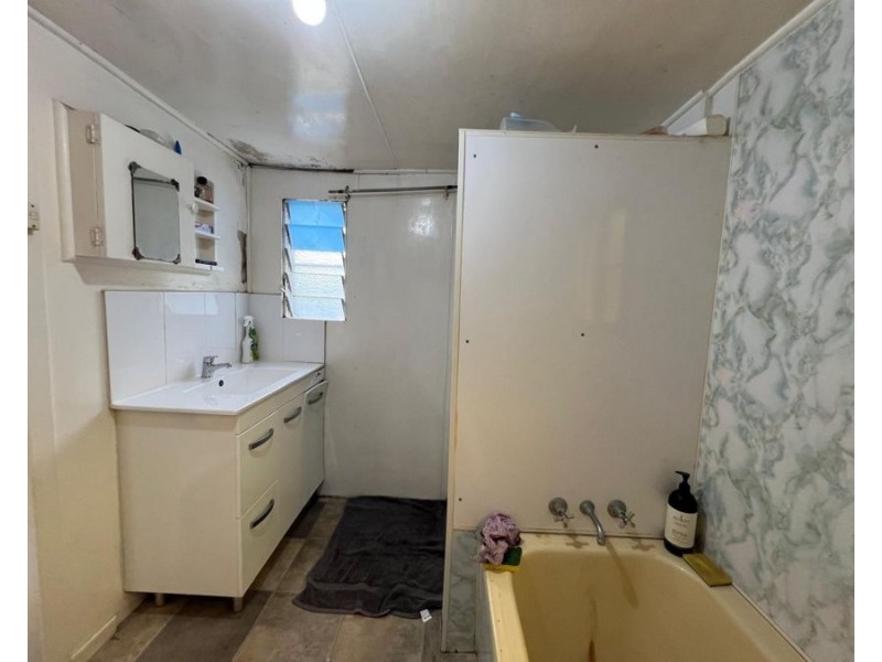 19 Strathmore Street, Collinsville QLD 4804