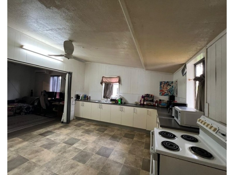 19 Strathmore Street, Collinsville QLD 4804