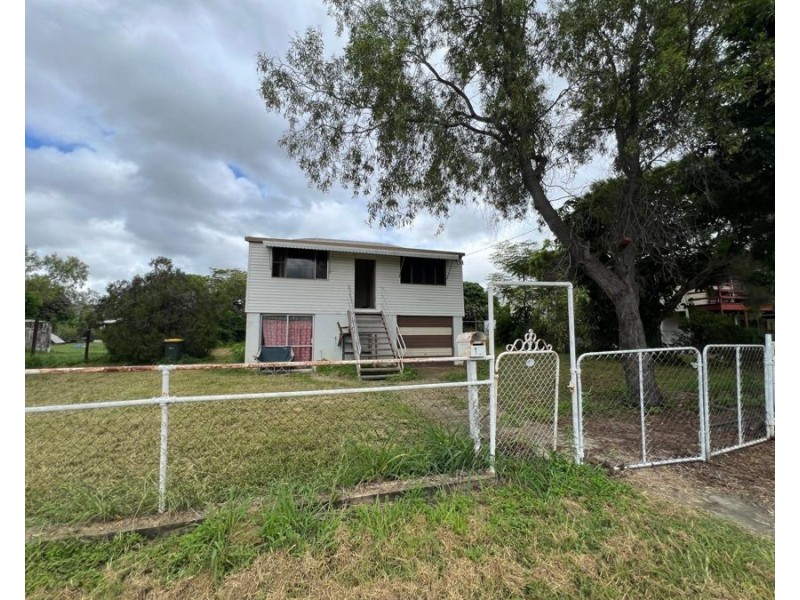 19 Strathmore Street, Collinsville QLD 4804