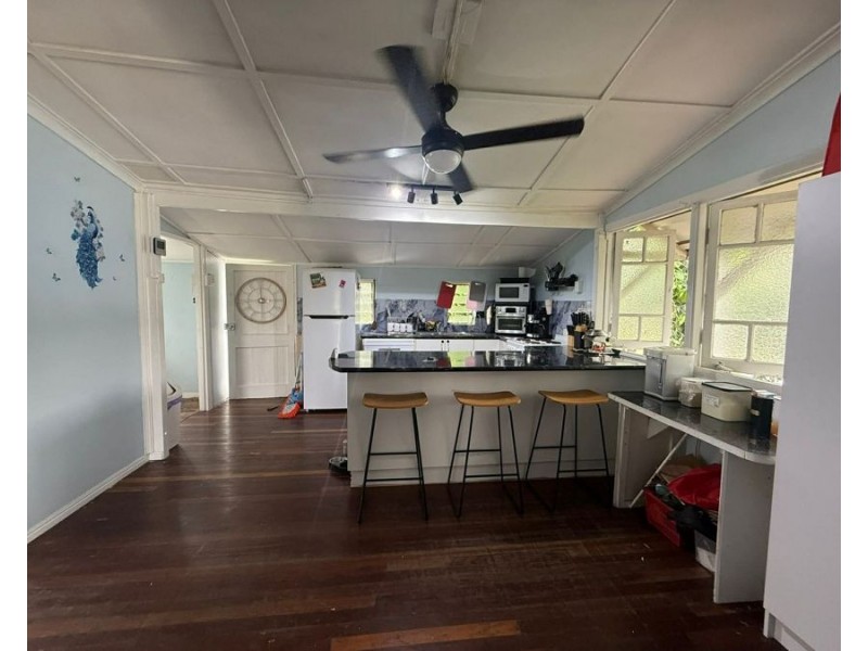 1 Pelican Street, Collinsville QLD 4804