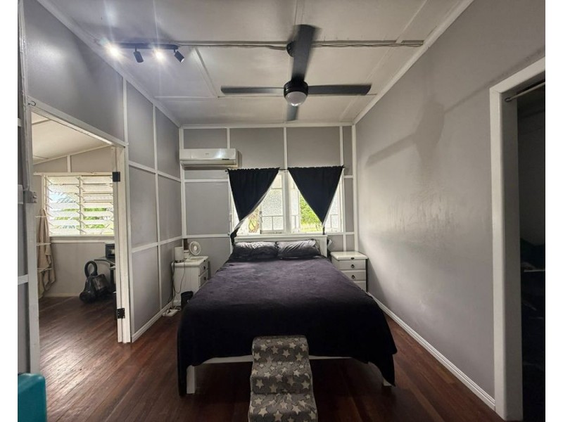 1 Pelican Street, Collinsville QLD 4804