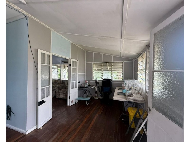 1 Pelican Street, Collinsville QLD 4804