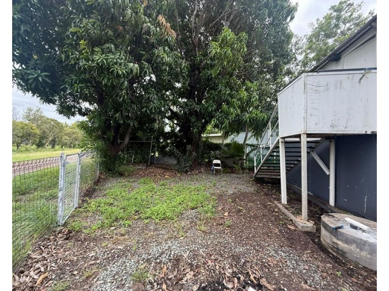 1 Pelican Street, Collinsville QLD 4804