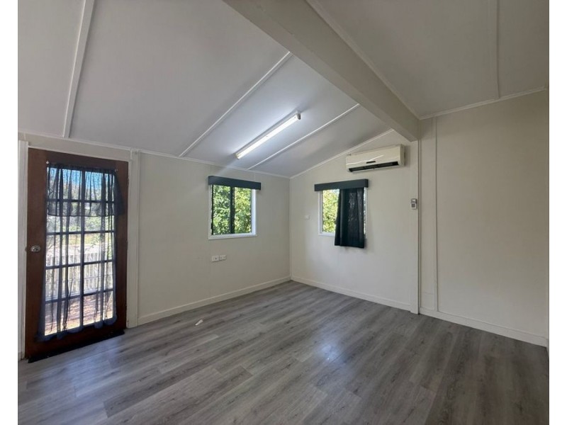 48 Fifth Avenue, Scottville QLD 4804