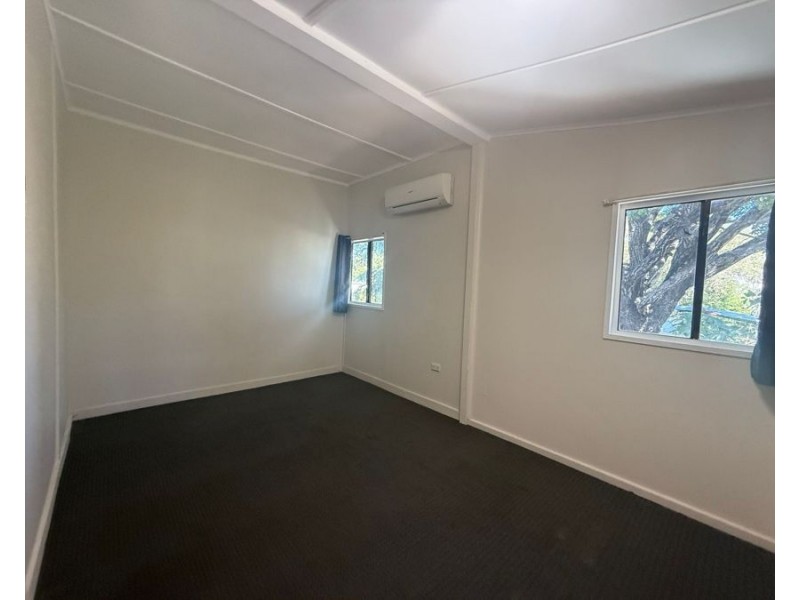 48 Fifth Avenue, Scottville QLD 4804