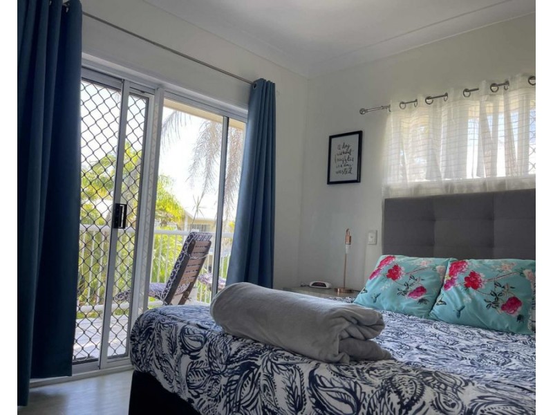 24 Pandanus Drive, Cannonvale QLD 4802