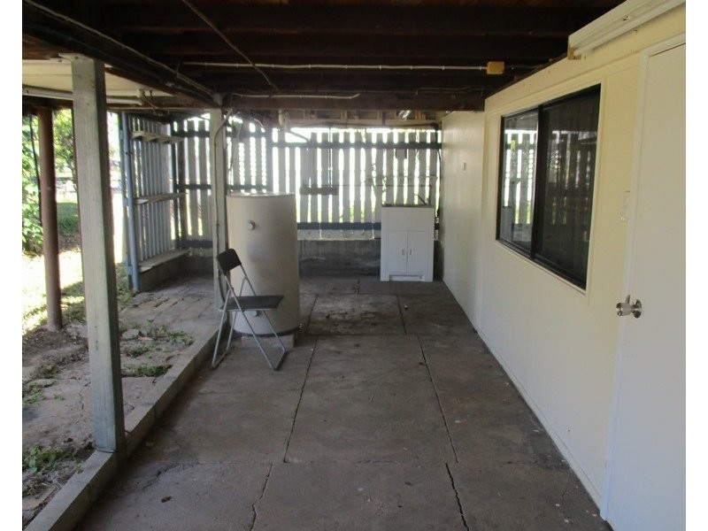 6 Carpet Street, Collinsville QLD 4804