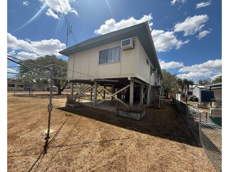 14 Henderson Street, Collinsville QLD 4804