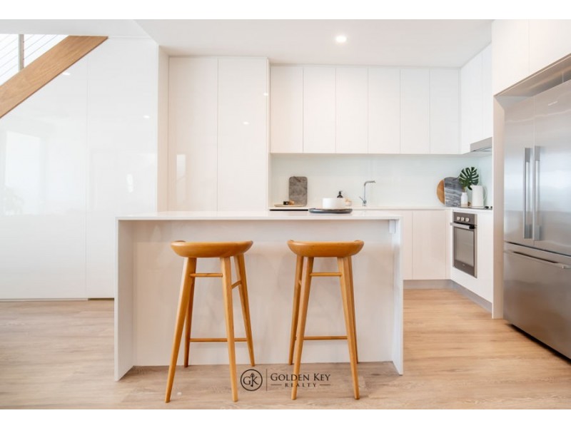 1 East Lane, Robina QLD 4226