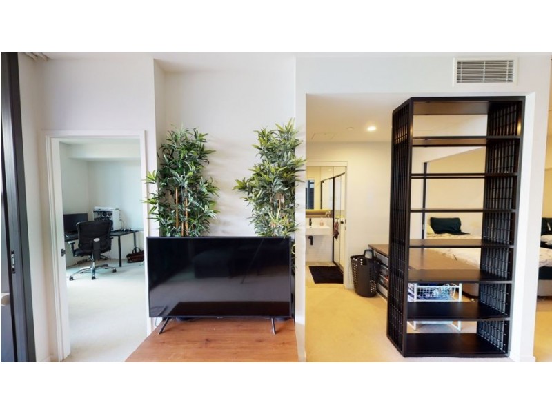 612/4 Edmondstone Street, South Brisbane QLD 4101