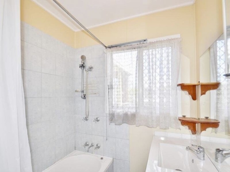 14 Ashton Street, Kingston QLD 4114