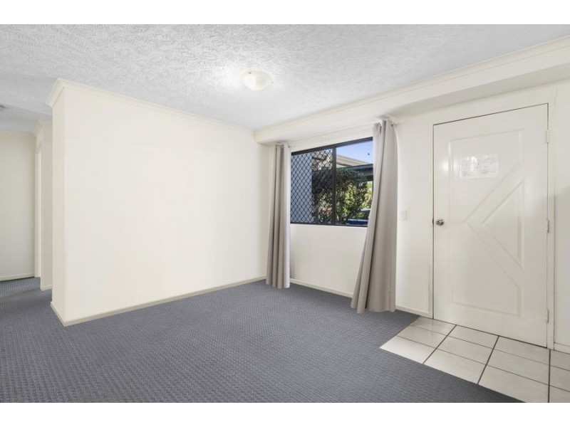 22 66 University Drive, Meadowbrook QLD 4131