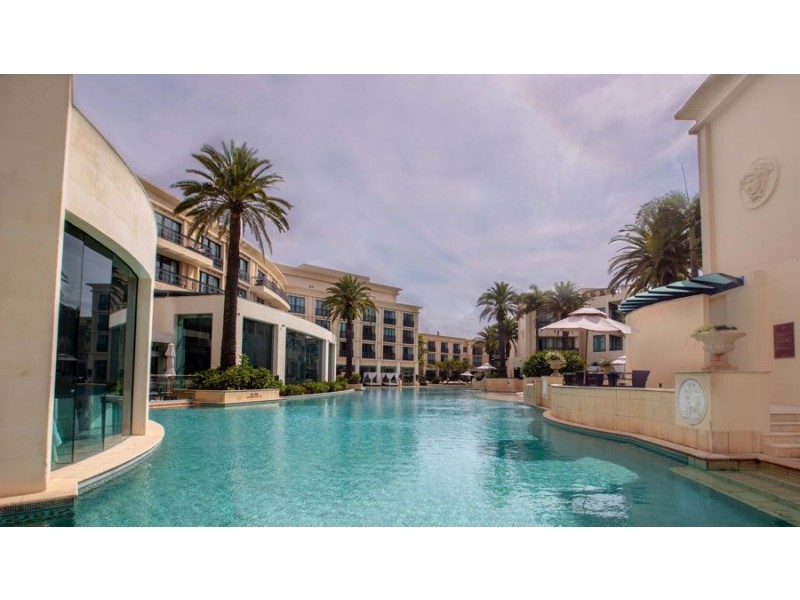 38/94 Seaworld Drive, Main Beach QLD 4217