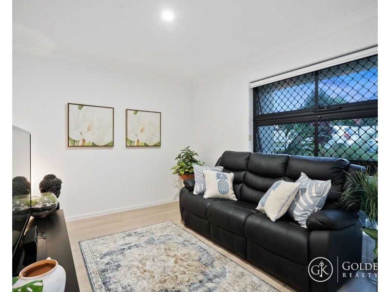 12 Ariel Avenue, Kingston QLD 4114