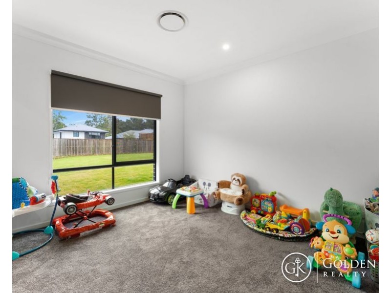 4 Bae Street, Logan Reserve QLD 4133