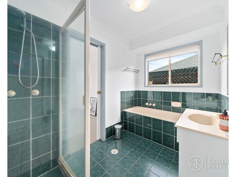 13 Ku-Ring-Gai Close, Loganholme QLD 4129
