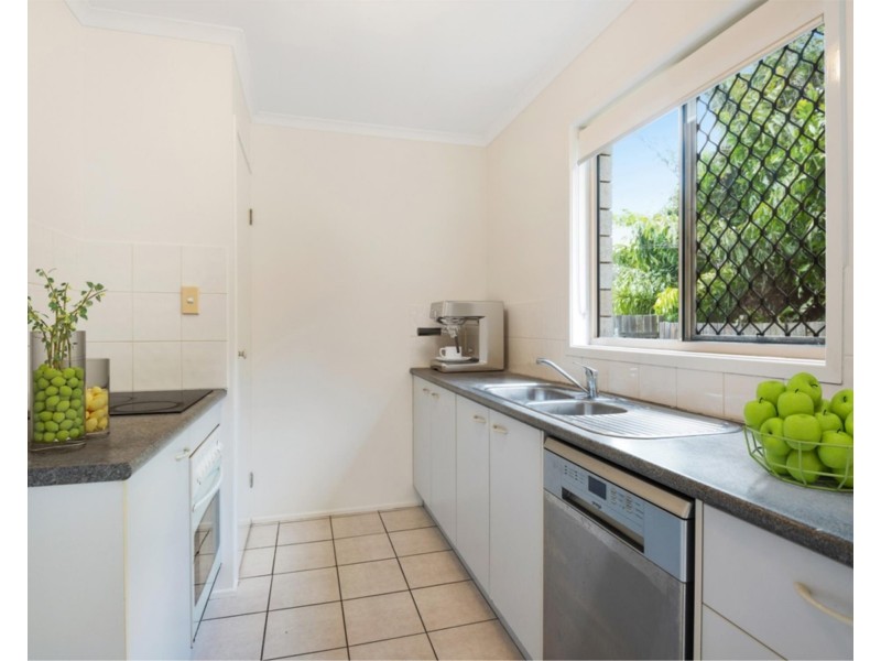 77 Bennetts Road, Everton Hills QLD 4053