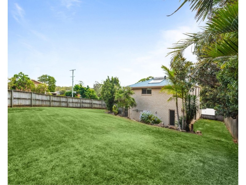 77 Bennetts Road, Everton Hills QLD 4053