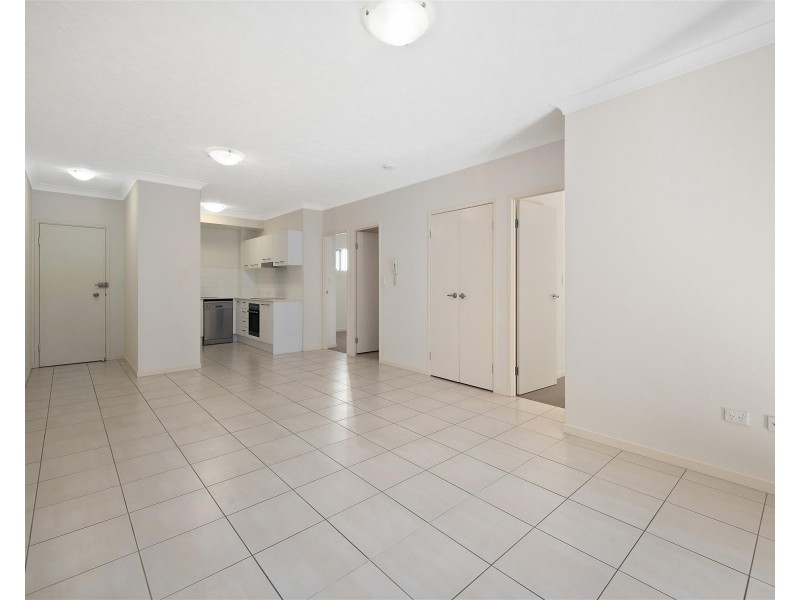 4/51 Collins Street, Nundah QLD 4012