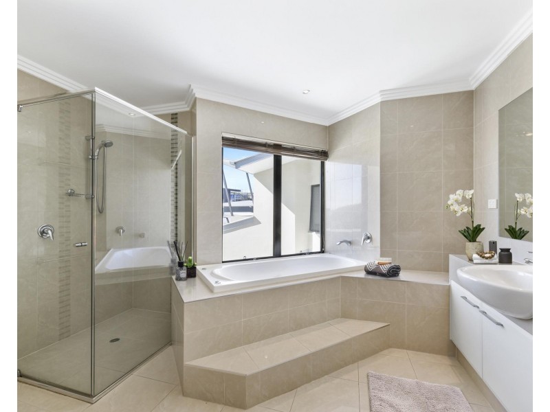 12/7 Amisfield Avenue, Nundah QLD 4012