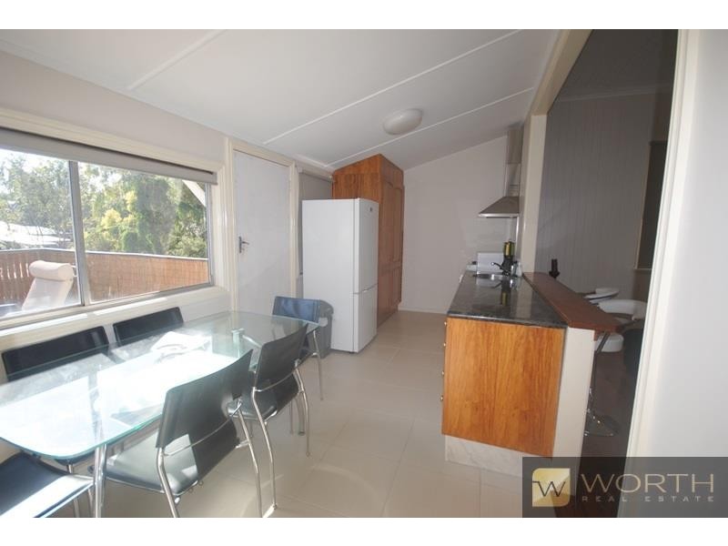 254 Wynnum Road, Norman Park QLD 4170