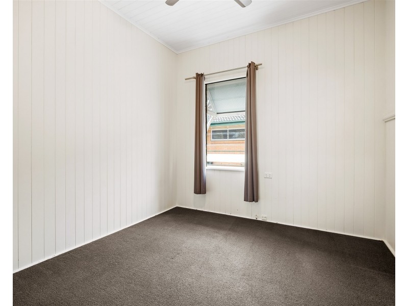 12 Blackmore Street, Windsor QLD 4030