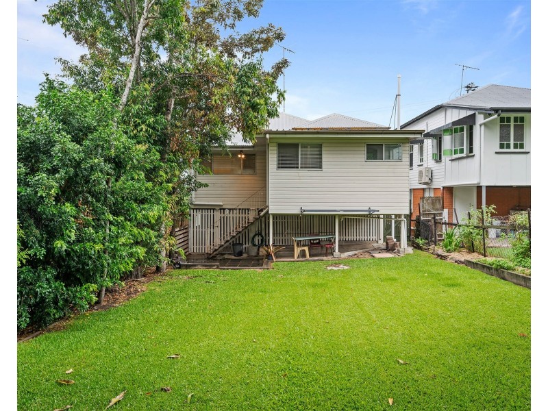12 Blackmore Street, Windsor QLD 4030