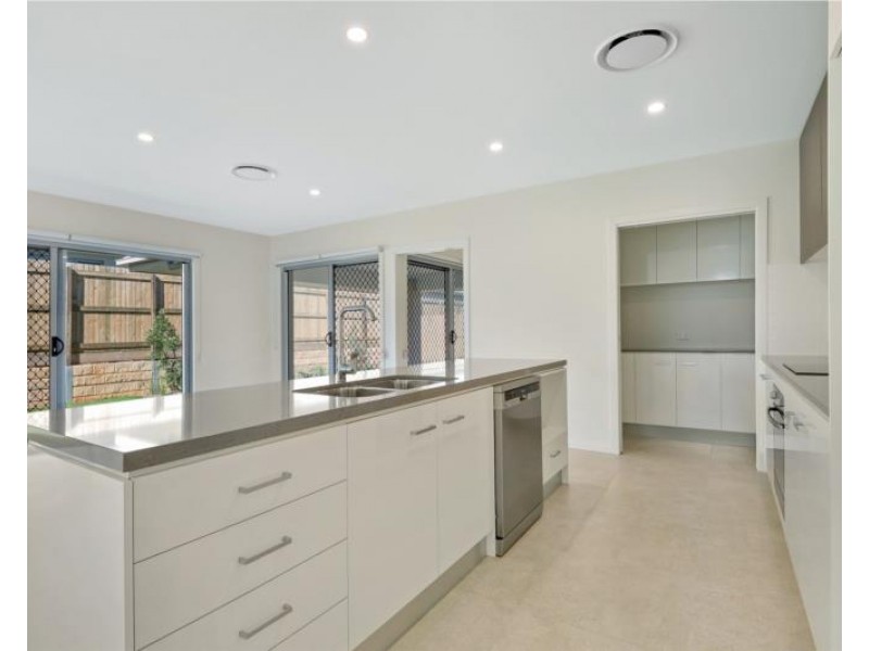 5 Coolock Place, Nudgee QLD 4014