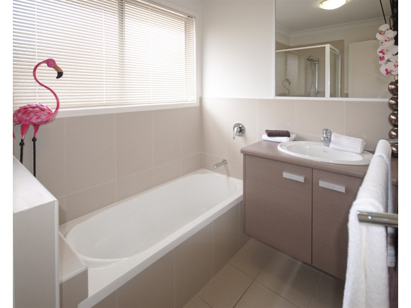 2/103 Gillies Street, Zillmere QLD 4034