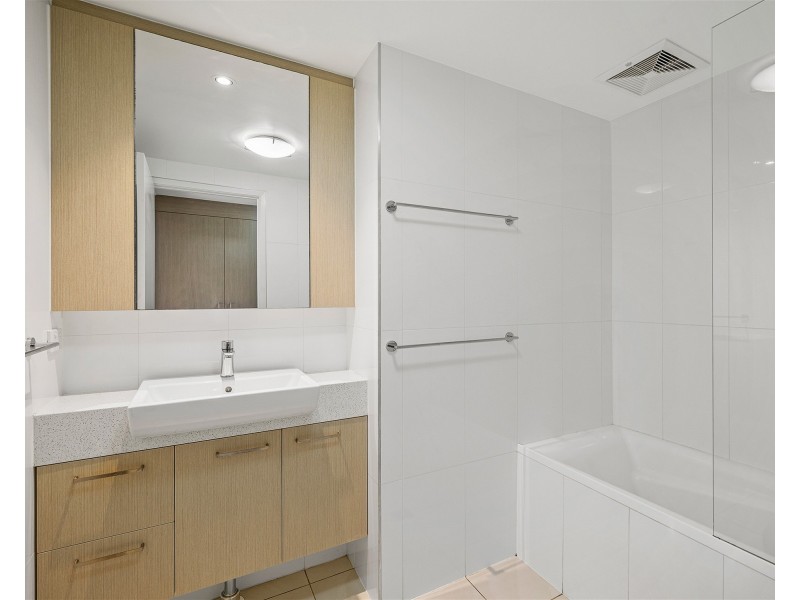 2/24 Eton Street, Nundah QLD 4012