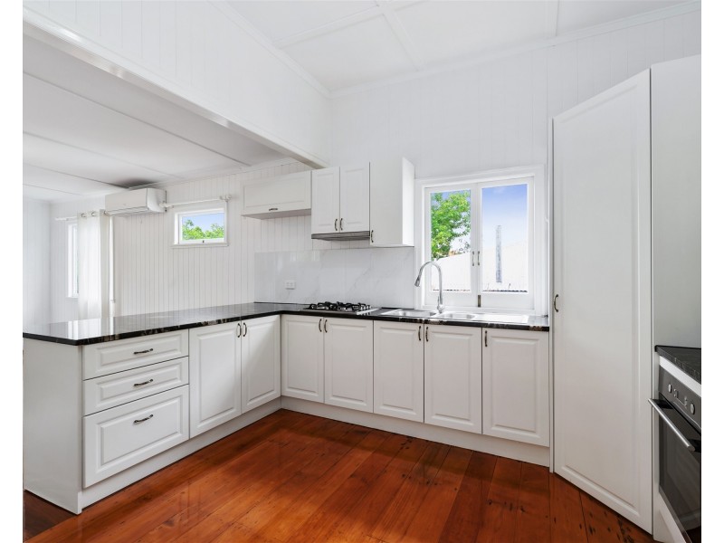 11 Campbell Terrace, Wavell Heights QLD 4012