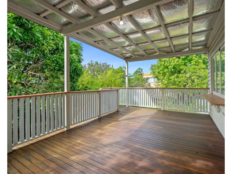 11 Campbell Terrace, Wavell Heights QLD 4012