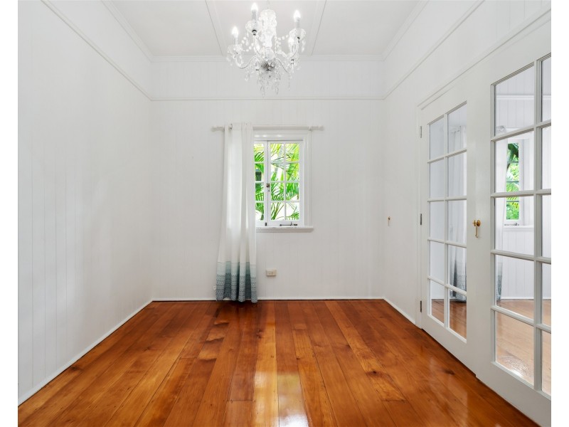 11 Campbell Terrace, Wavell Heights QLD 4012