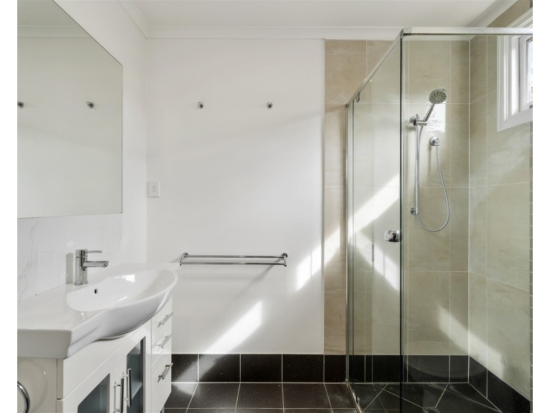 11 Campbell Terrace, Wavell Heights QLD 4012