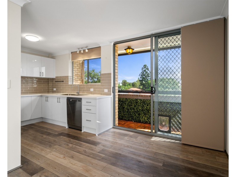 4/81 Brook Street, Windsor QLD 4030