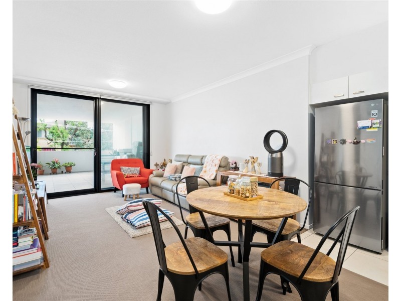 206/33 Nundah Street, Nundah QLD 4012