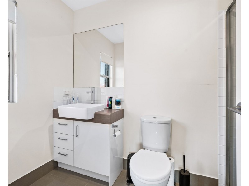 8/36 Hall Street, Northgate QLD 4013